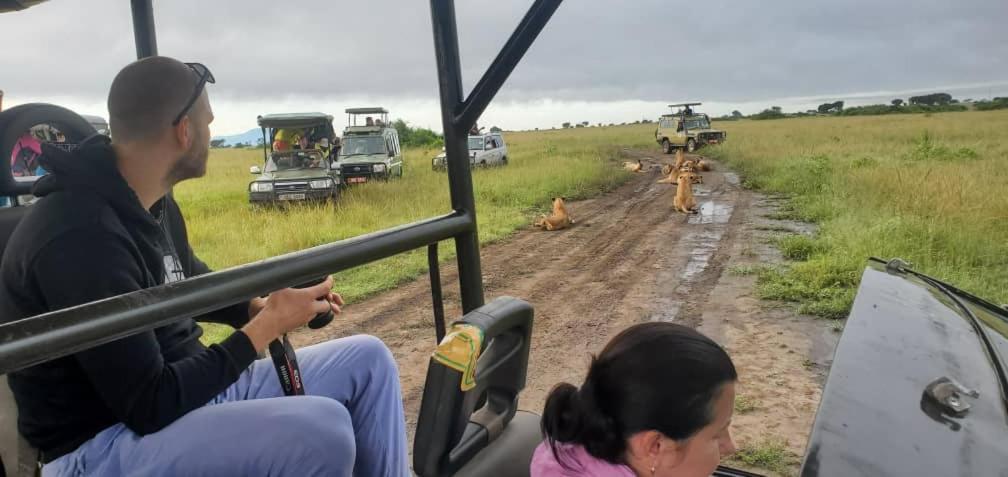 Отель Kazinga Wilderness Safari Camp Касесе Экстерьер фото